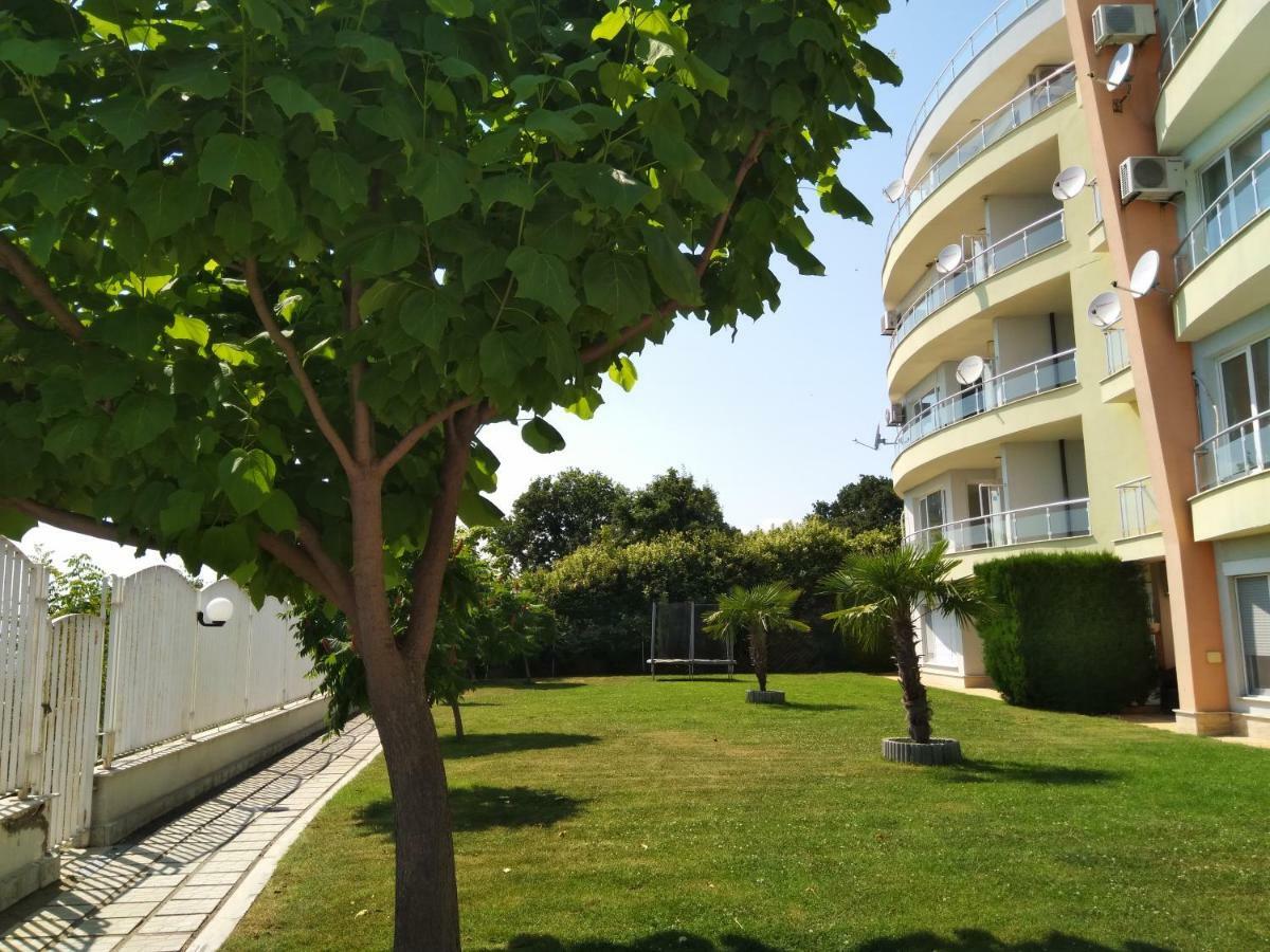 Alex Beach Apartment Sveti Vlas Exterior photo